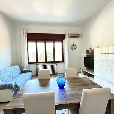 Vittoria Apartament Tirrenia Buitenkant foto