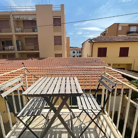 Vittoria Apartament Tirrenia Buitenkant foto