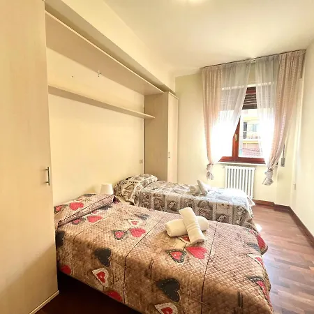 Vittoria Apartament Tirrenia Buitenkant foto