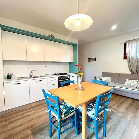 Vittoria Apartament Tirrenia Buitenkant foto