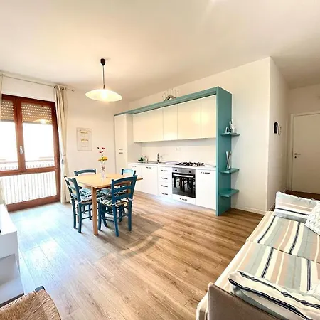 Vittoria Apartament Tirrenia Buitenkant foto