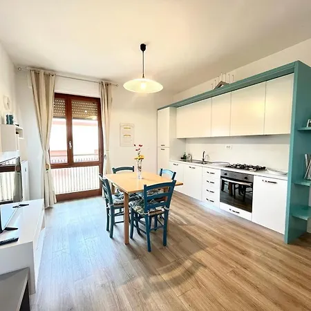 Vittoria Apartament Tirrenia Buitenkant foto