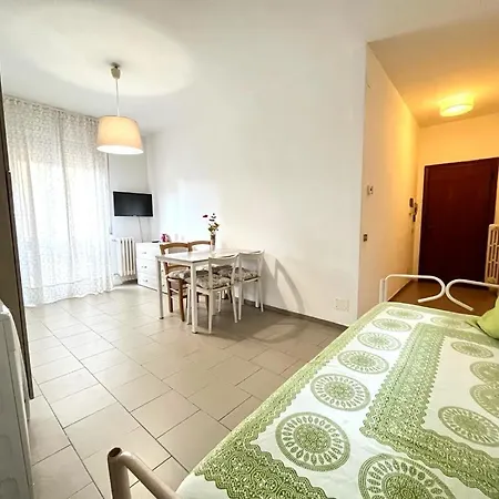 Vittoria Apartament Tirrenia Buitenkant foto