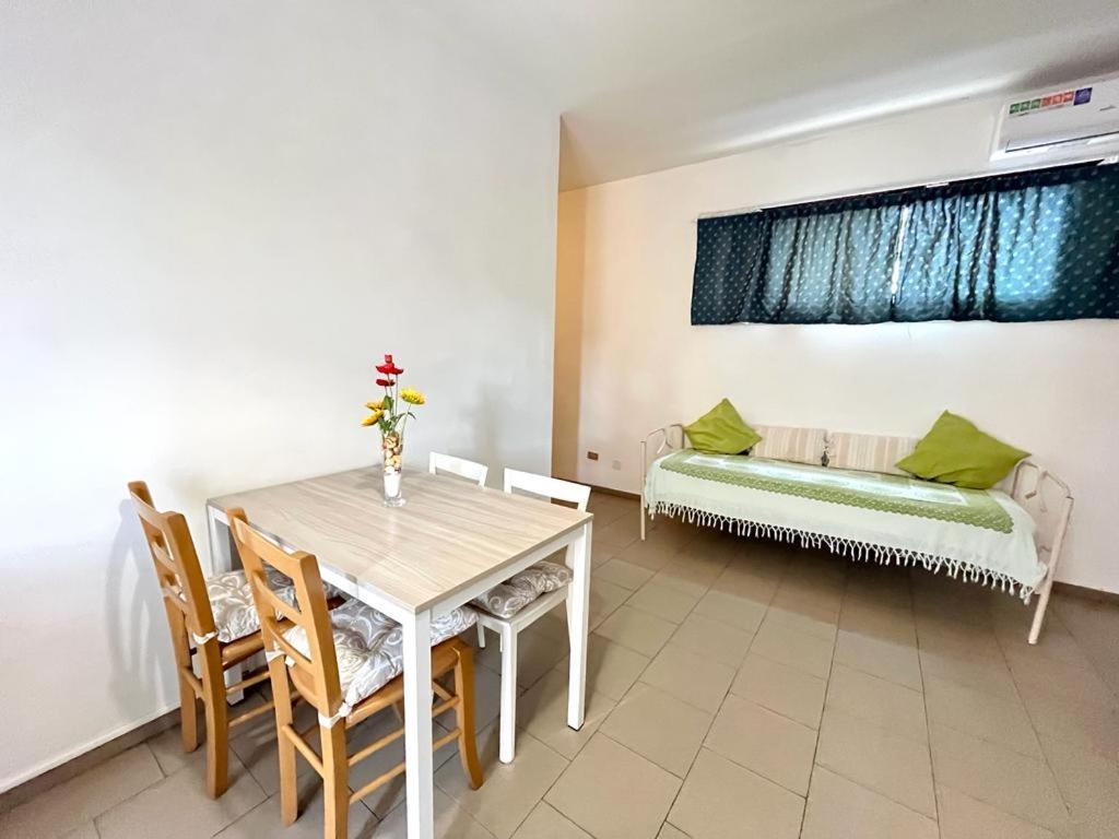 Vittoria Apartment Tirrenia